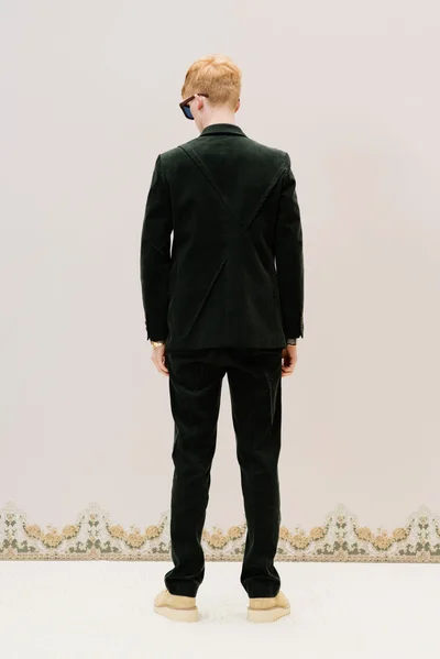 Look 9